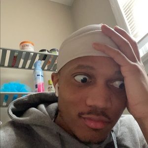 Meet your Posher, Ernest